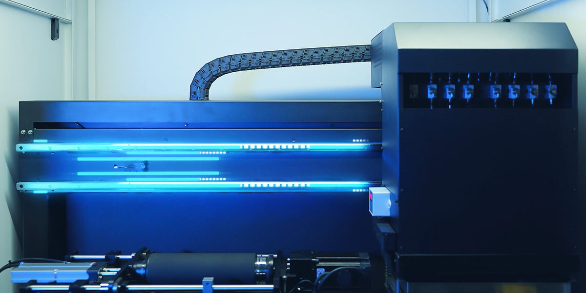 Digital cylinder and flatbed UV printer used for printing on glass awards and vessels