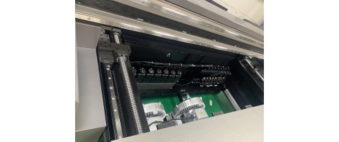 ​​​​​​​ UV Flatbed Printer: Handling Thick Materials and Substrates