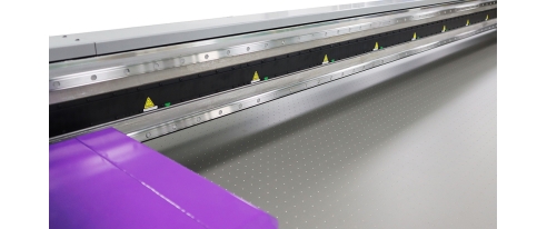How to Print on Reflective and Glossy Materials with UV Flatbed Printers